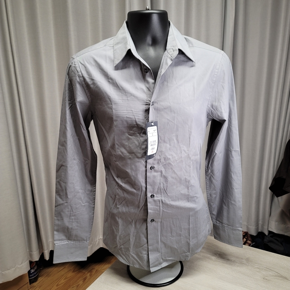 H&M Easy Iron dress slim fit shirt. Small Size Gray.